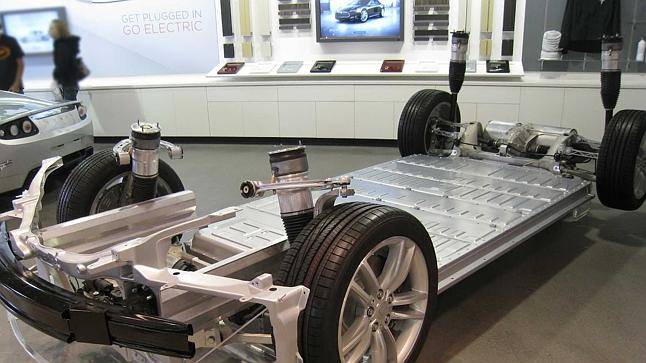The Tesla needs no gearbox